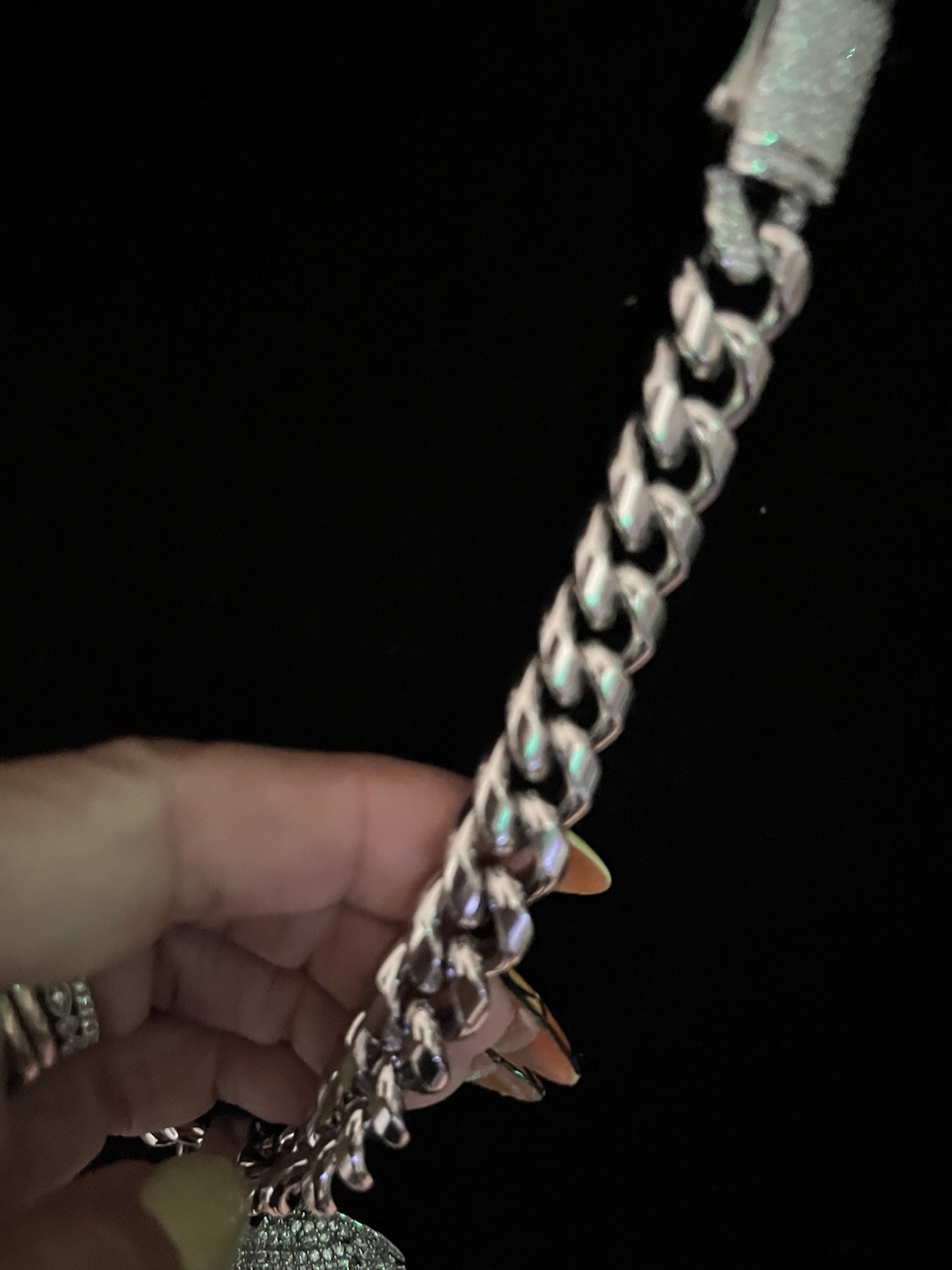 20” silver Cuban plated necklace w/iced out 5A cz Jesus pendant