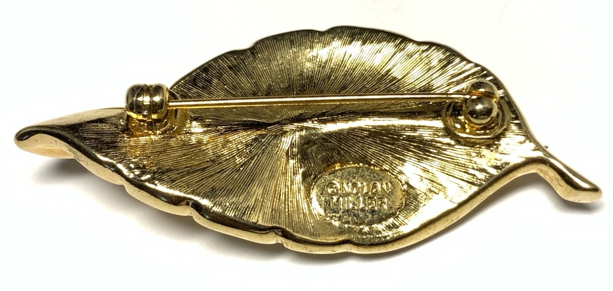Nolan Miller Gold Tone Rhinestone & Faux Pearl Leaf Brooch LZ108