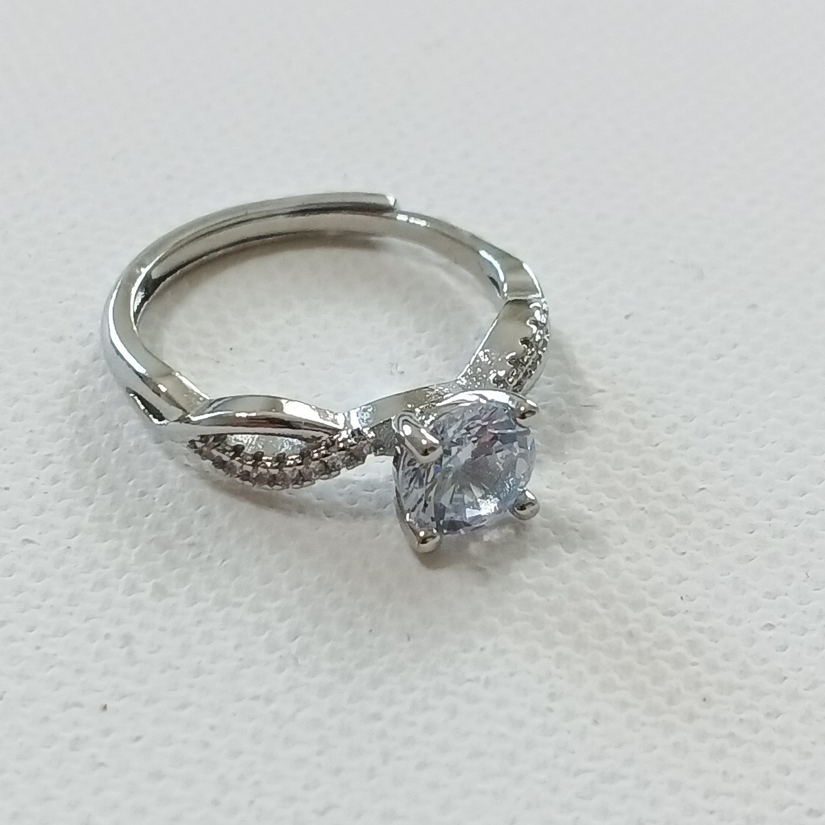 Women Anniversary Ring Size 7 Brass Plated Silver Crystal Prong Rhinestone