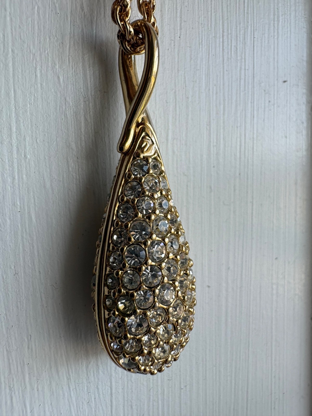 Vintage SWAROVSKI Swan Signed Pavé Crystal Teardrop Pendant Necklace Gold Plated