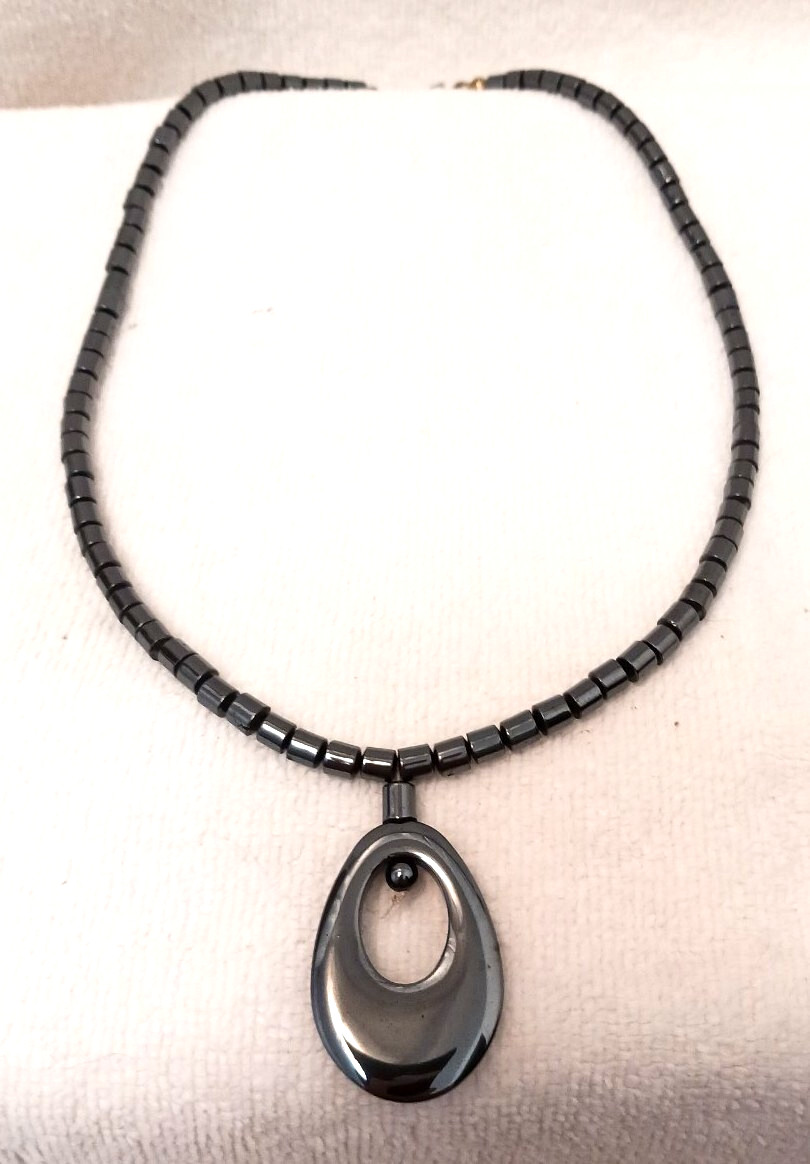 Hematite Natural Gemstone Pendent Necklace Vintage 9″ Black Dark Gray Shiny