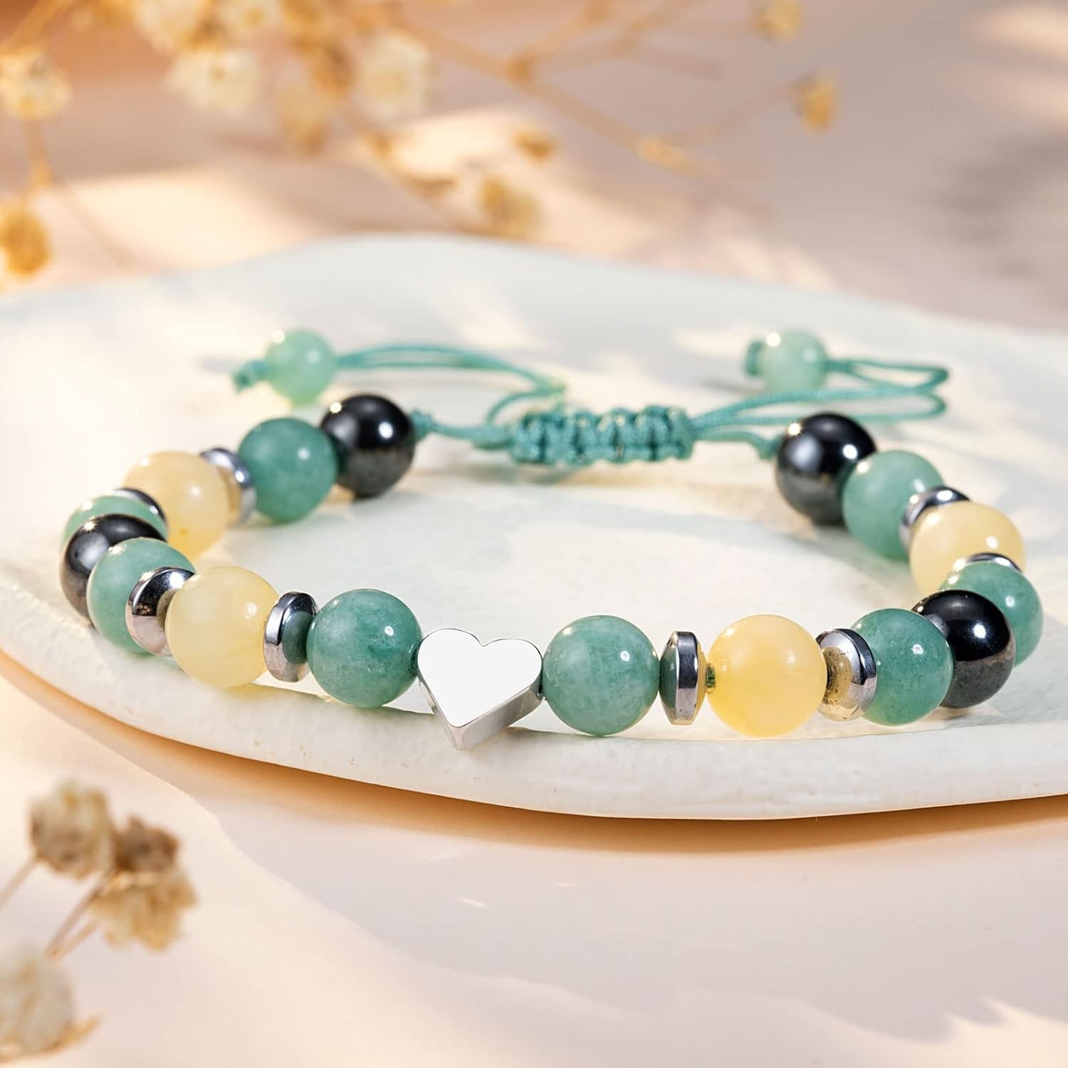 Thoughtful Green Heart Bracelet for Girls – Graduation and Love Reminders