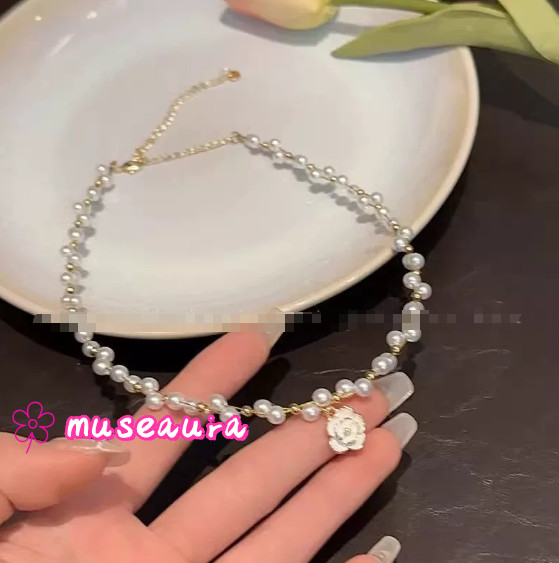 Vintage Camellia Flower Pearl Decor Necklace Ladies Daily Wear Ornament