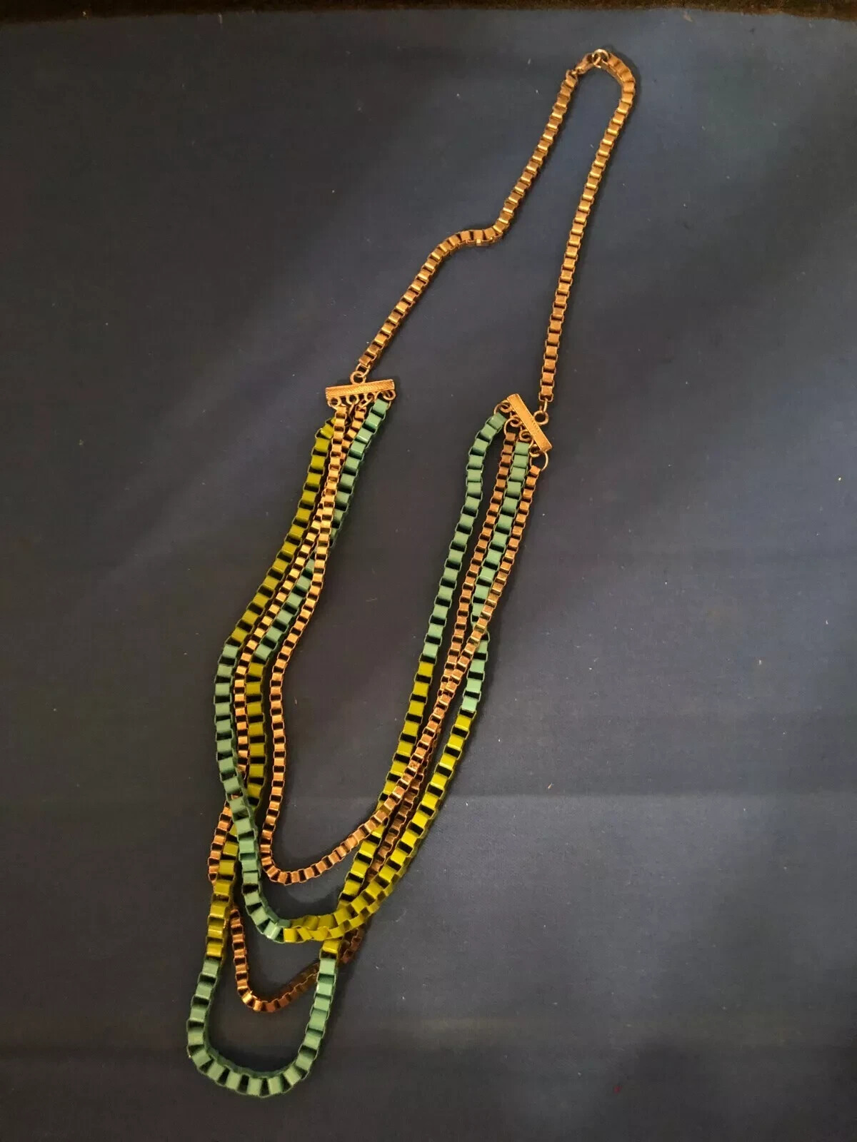 GREEN BLUE SILVER COLOR METAL LINK MULTI STRAND LADIES NECKLACE COSTUME JEWELRY