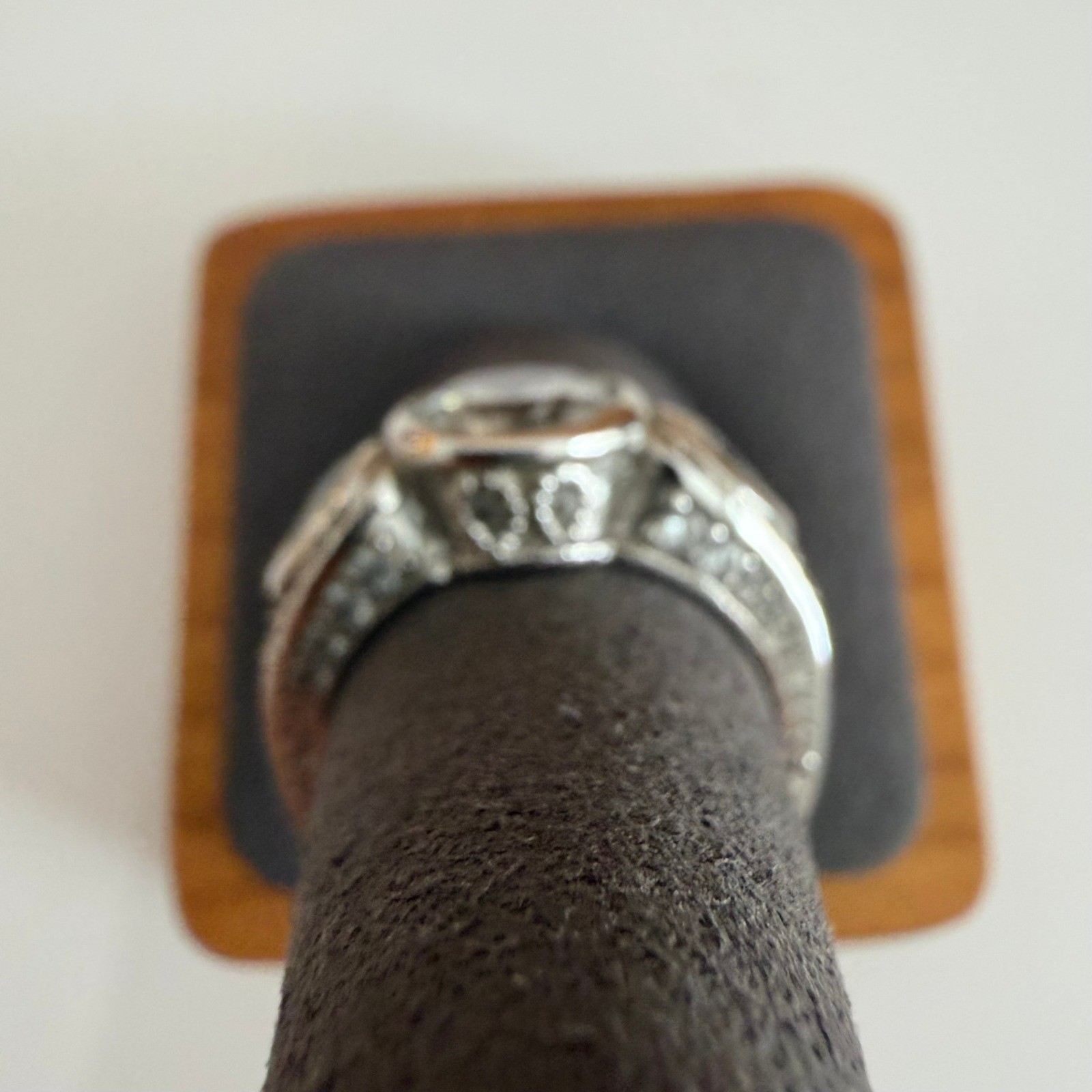 Silver Tone Three Stone Clear Bezel Set Filigree Ring Size 7 PP48