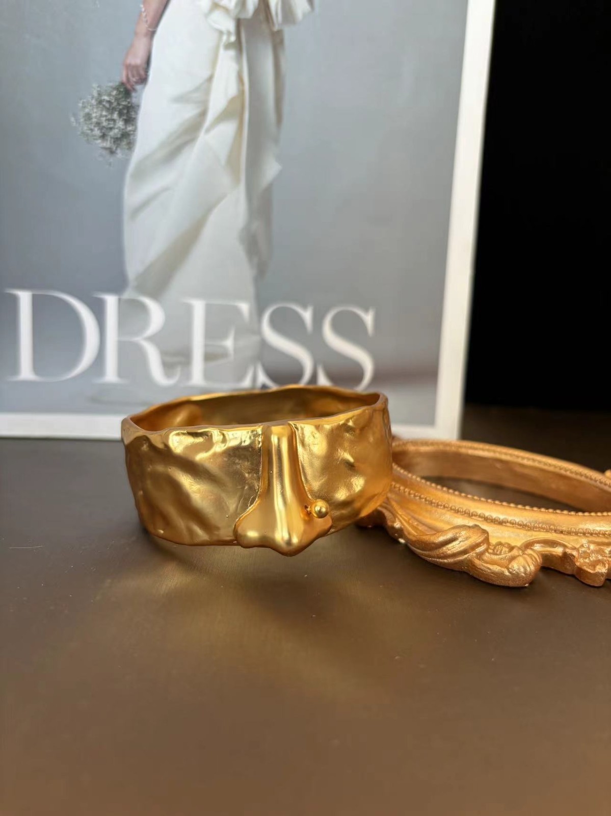 🎁🎁AUTHENTIC High Quality Schiaparelli Classic Pattern Gold Bracelet Bangl Gift