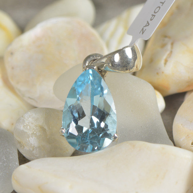 Blue Topaz Pendant Natural Gemstone Jewellery No treatment Sky Crystal Teardrop