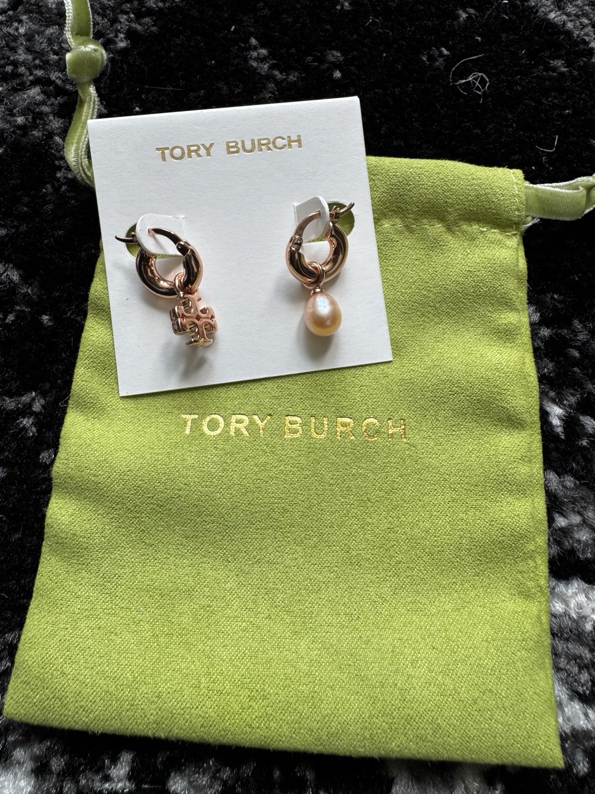 Tory Burch Earrings Rose Gold Tone Hoop Dangle Cream Pearl Teardrop Logo