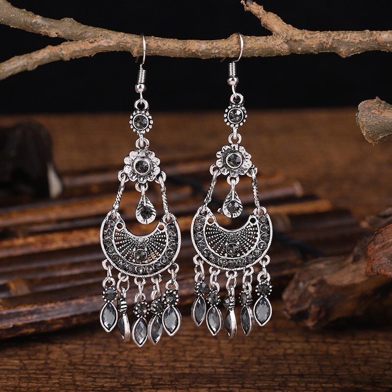 Gorgeous Women Ancient Silver Bohemian Earrings Half Moon Flowers Tassel