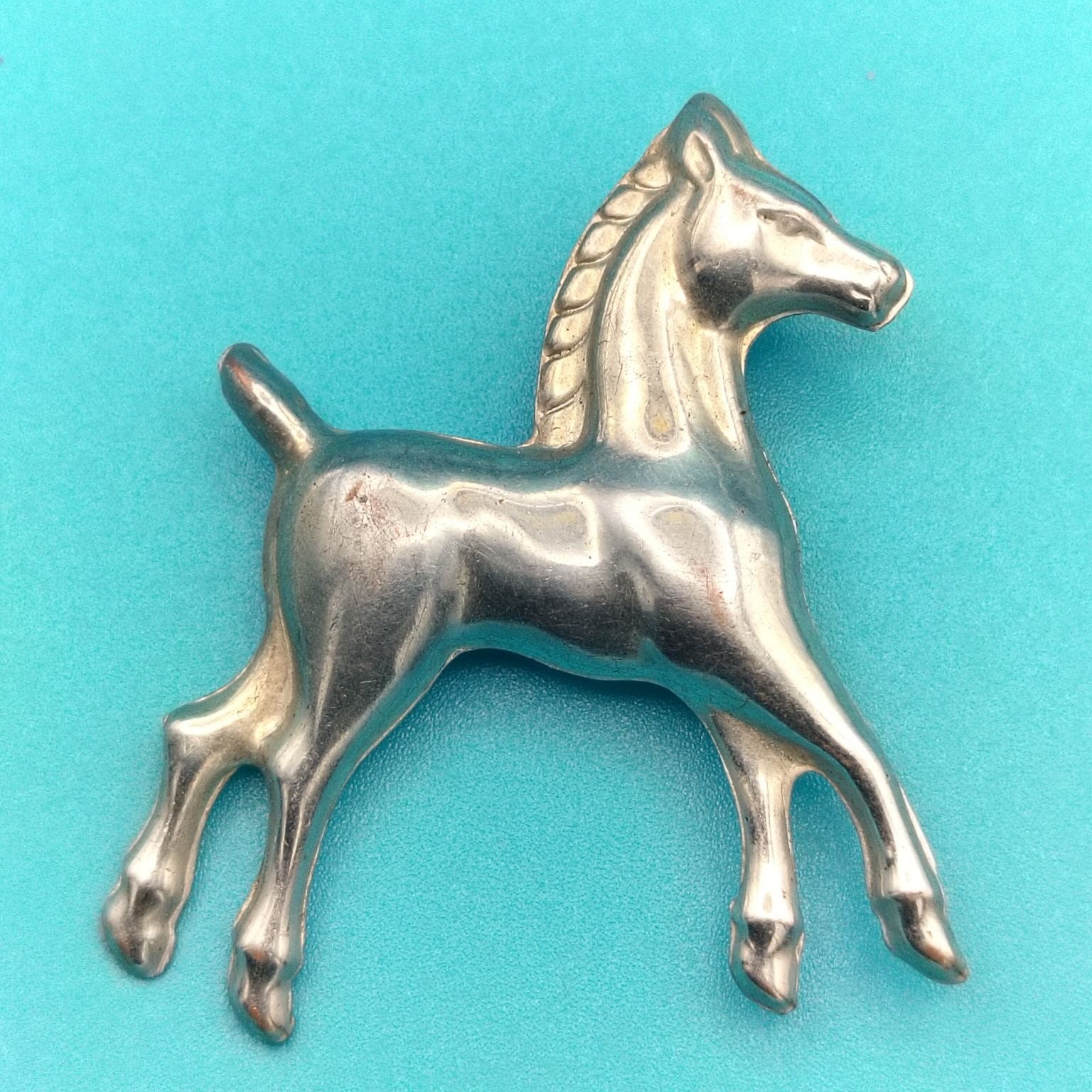 Vintage Style Horse Figural Brooch Pin Approx 1.5″ Silver Tone Metal