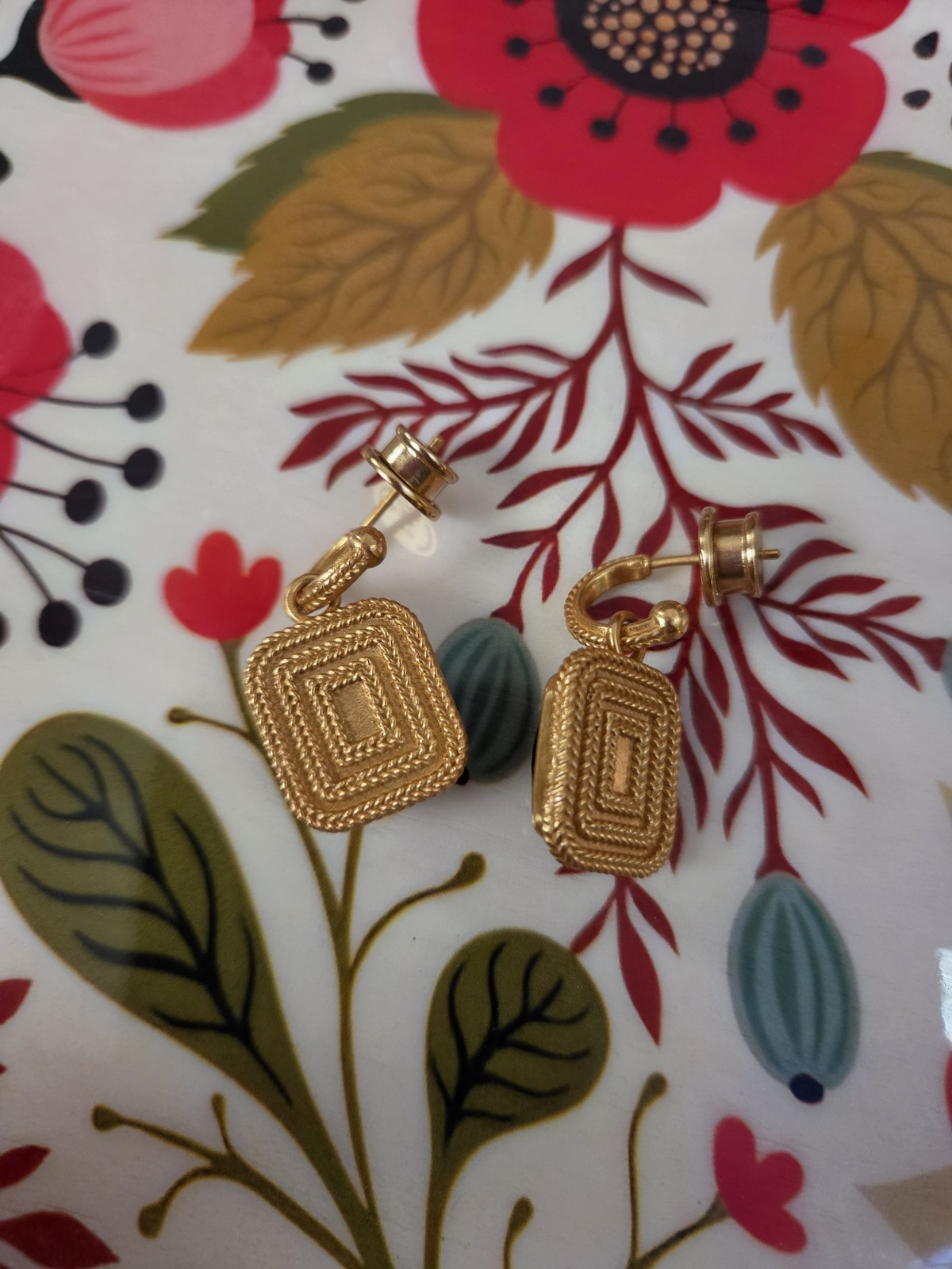 NWT Julie Vos 24K Gold Plated Earrings