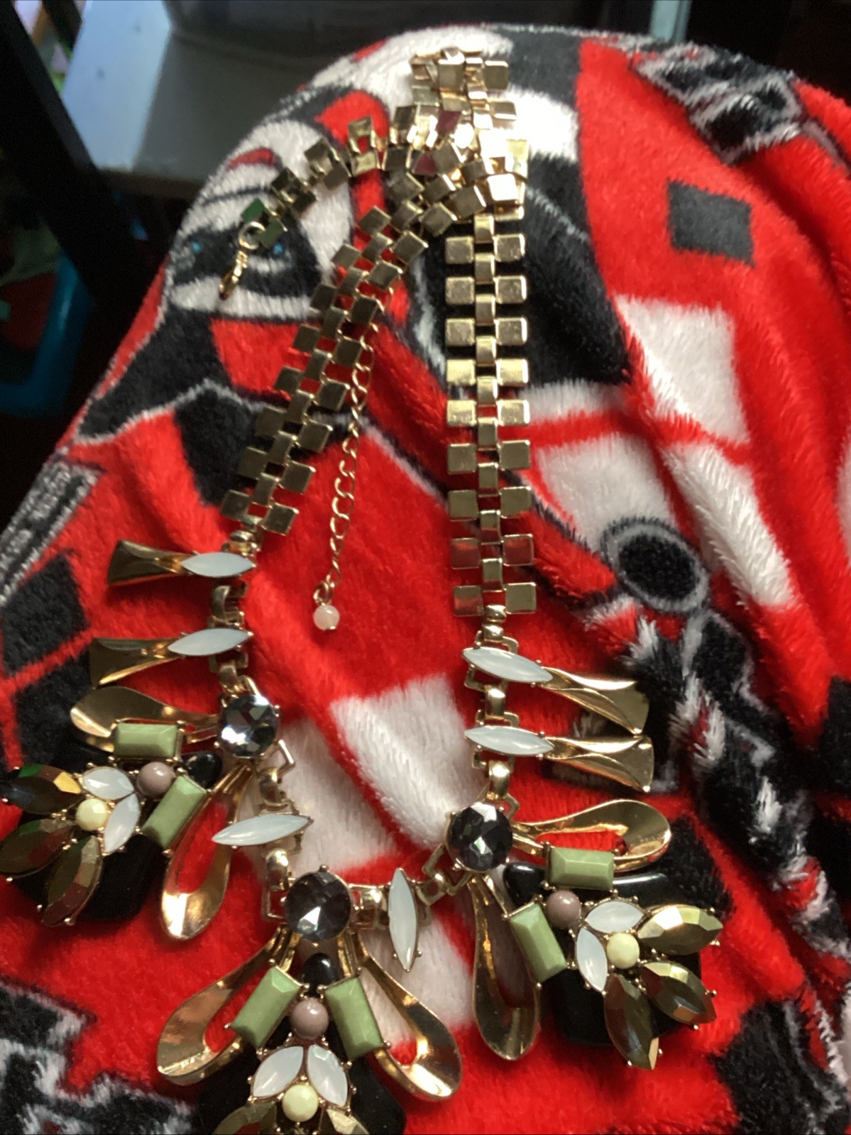 Avon Whimsical Way Bib Statement Necklace 16-19 inches Long