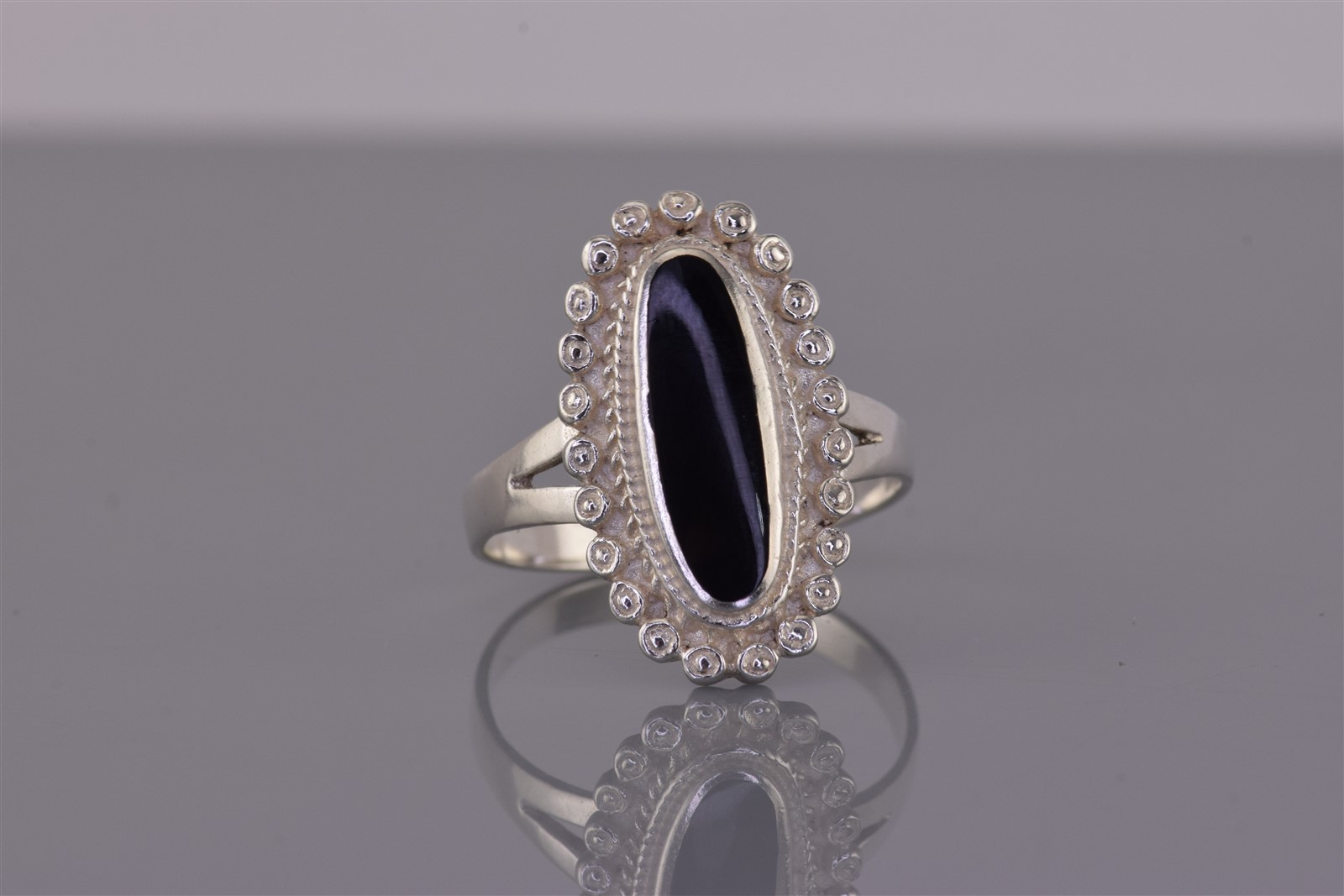 Sterling Silver 23mm Oval Button Bezel Black Onyx Split Band Ring 925 Sz: 10
