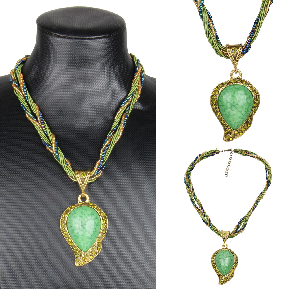 Vintage Womens Retro Bohemian Created Opal Rhinestone Pendant Necklace Crystal