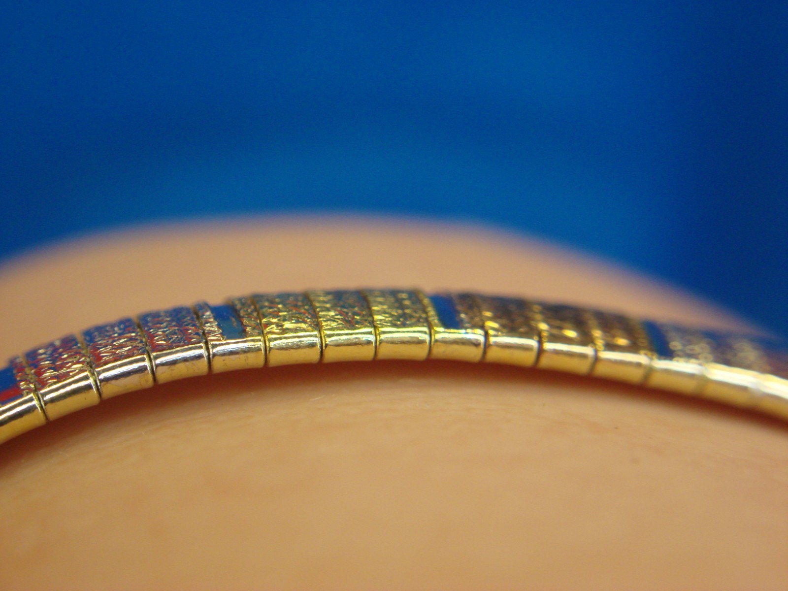 STERLING SILVER WITH TRI-COLOR GOLD VERMEIL BRACELET – 7 “