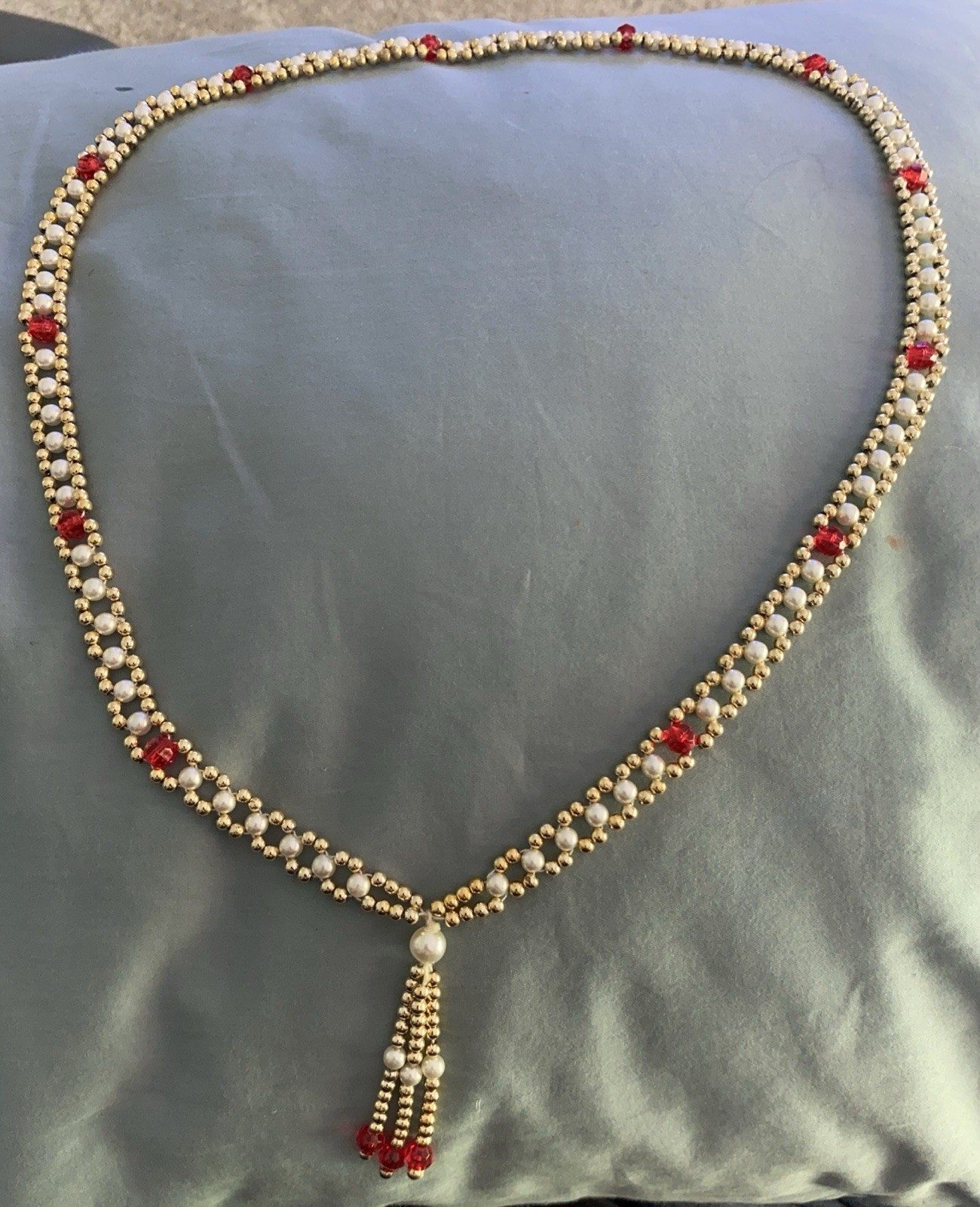 Gold, White, Red Tone Beaded Necklace Single Wide Strand Lightweight Vintage EUC