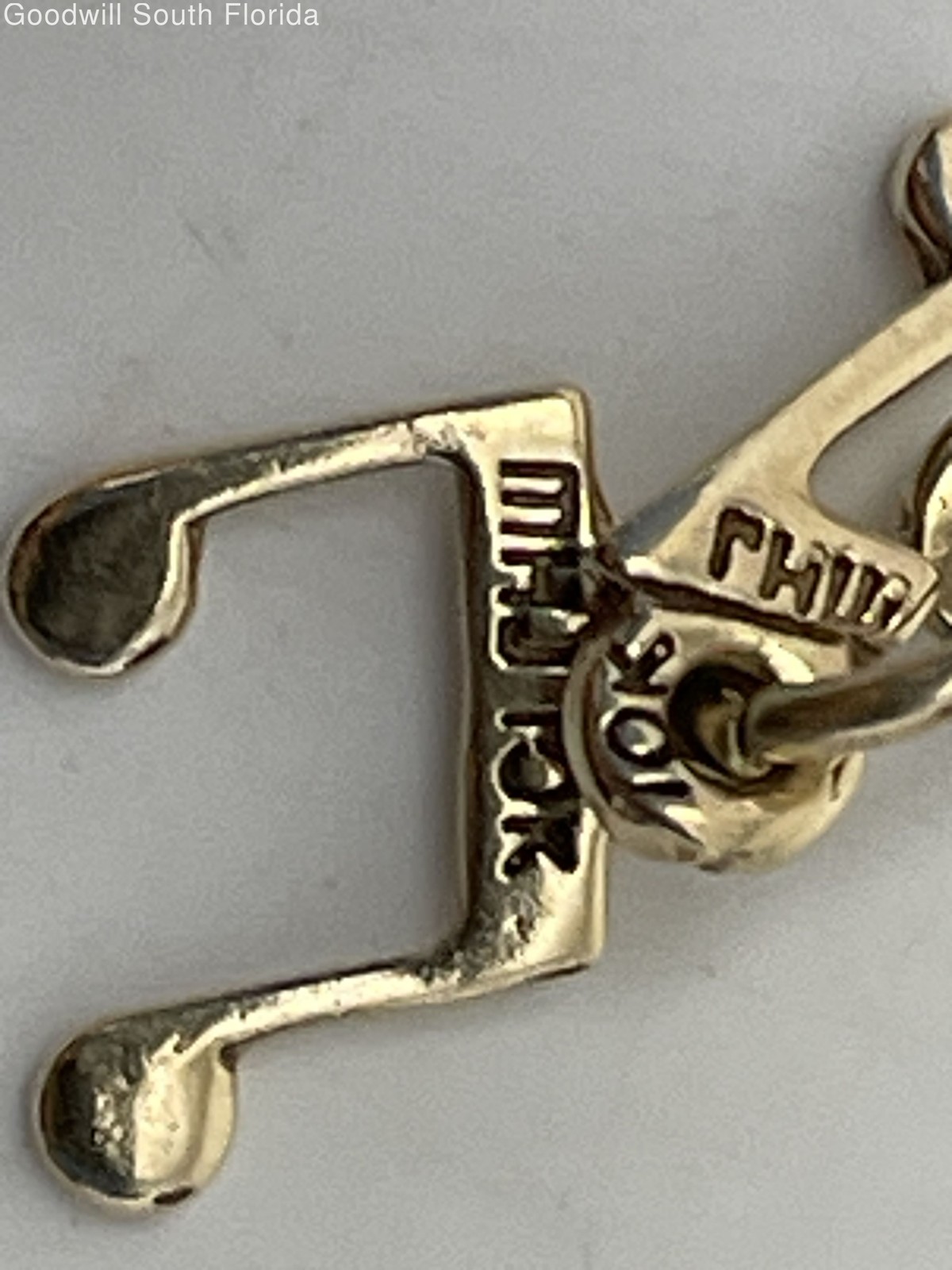 Gold 10K Pendant Women’s (Stamped 10K -Tested 10.00Kt) Weight 1.0gr