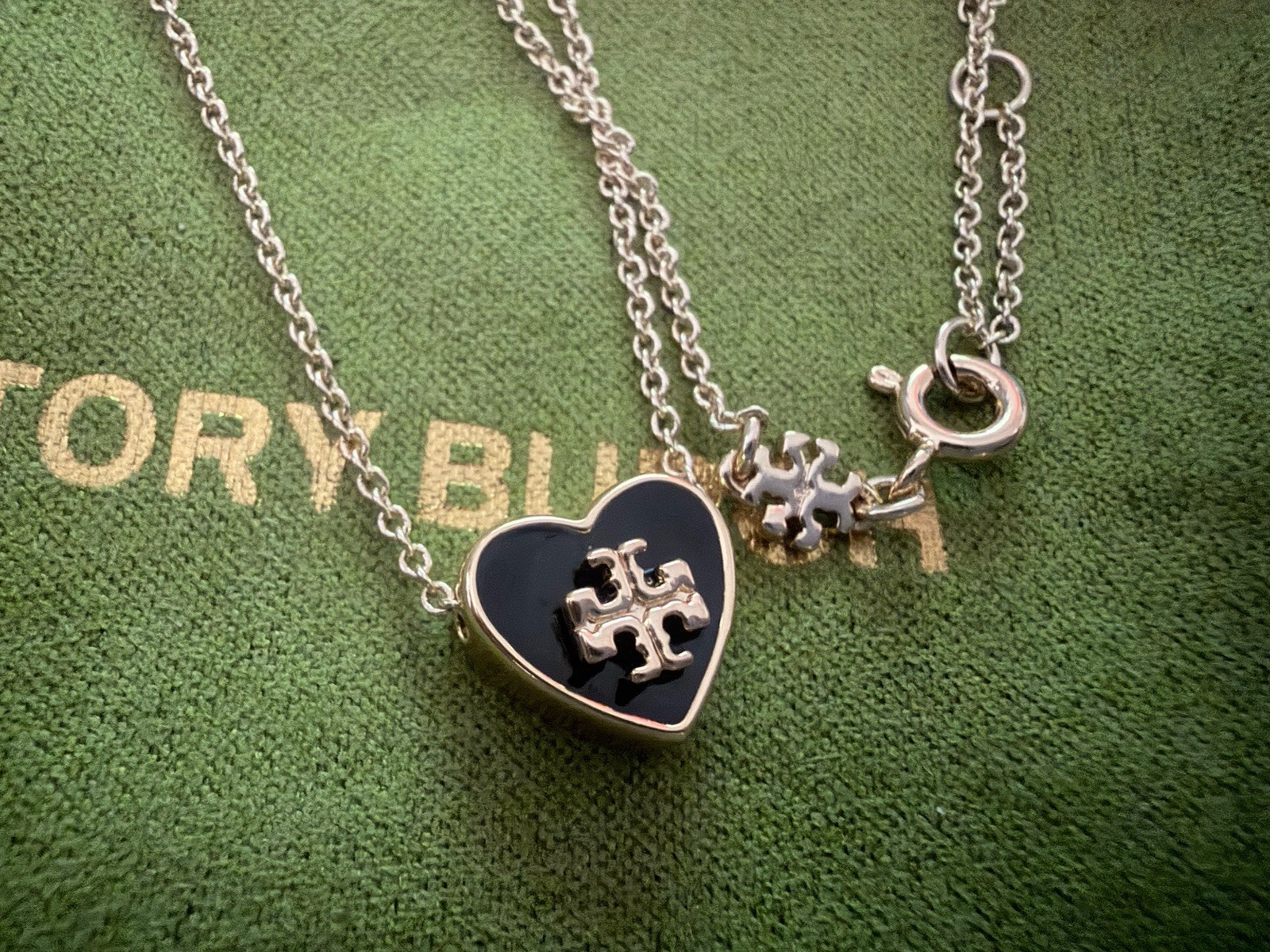 New Auth. Tory Burch Kira Heart Pendant Gold Necklace 16-18” with Tag MSRP $128