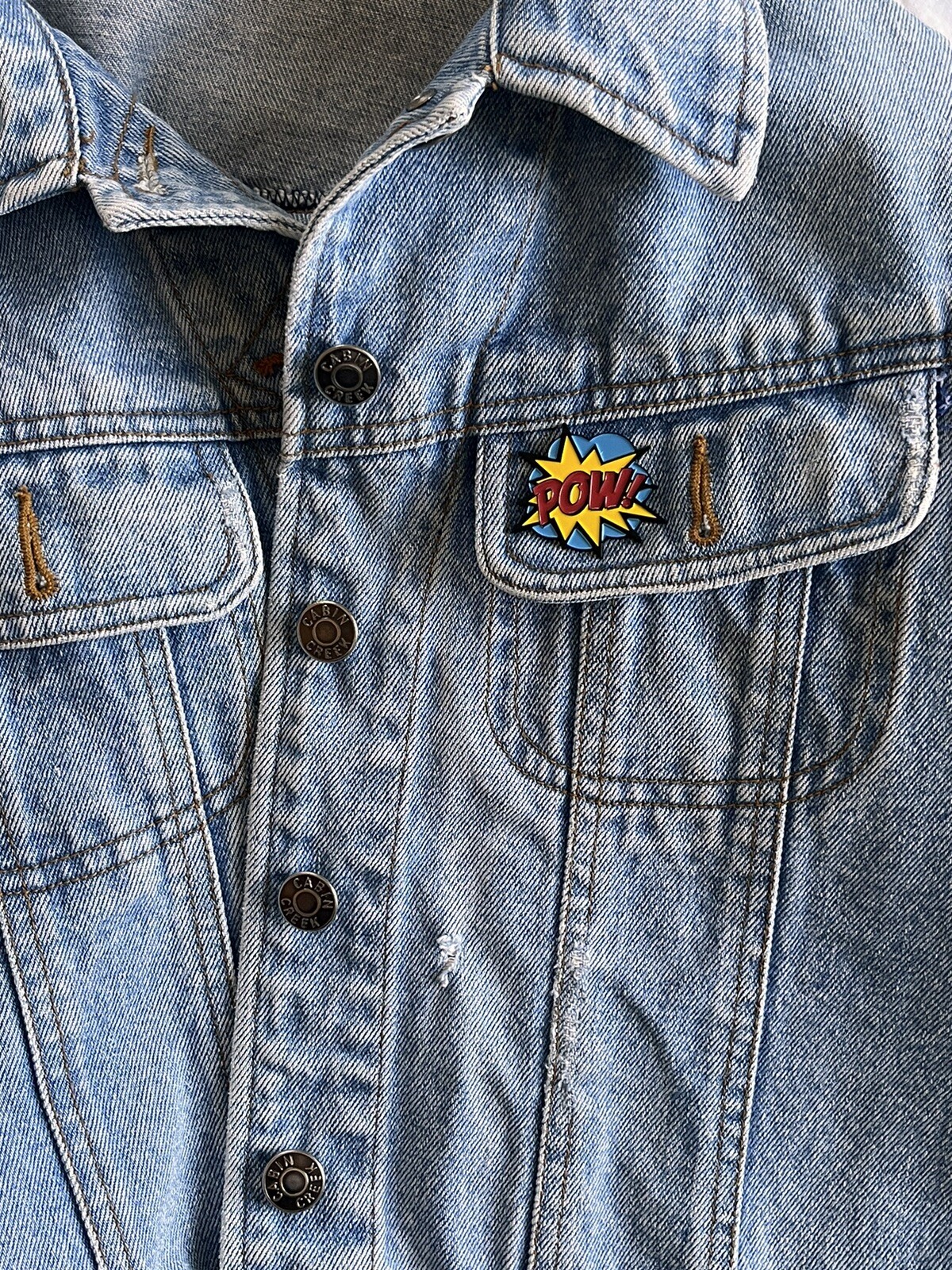 POW! Retro Style Comic Book Enamel Pin – Excellent Condition