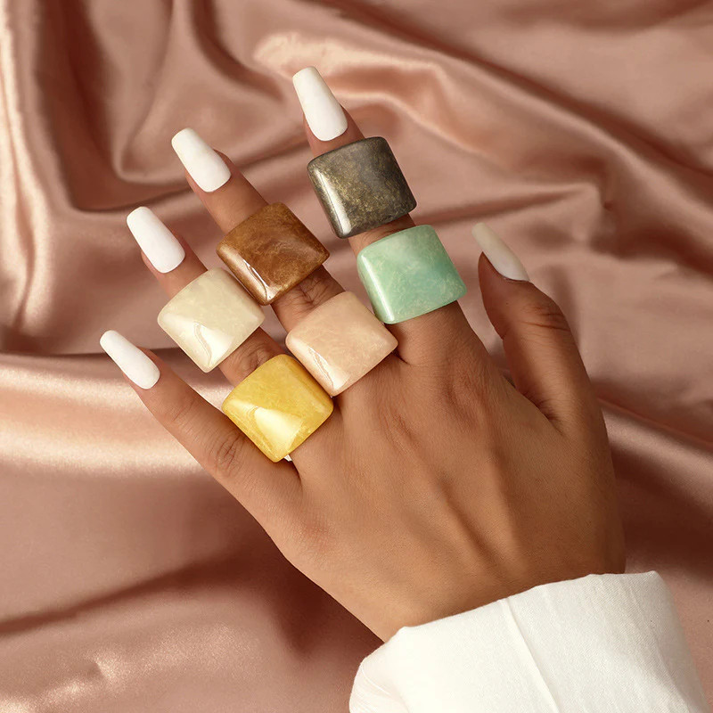Unisex Acrylic Resin Ring Vintage Geometric Design Lightweight Durable Fashion