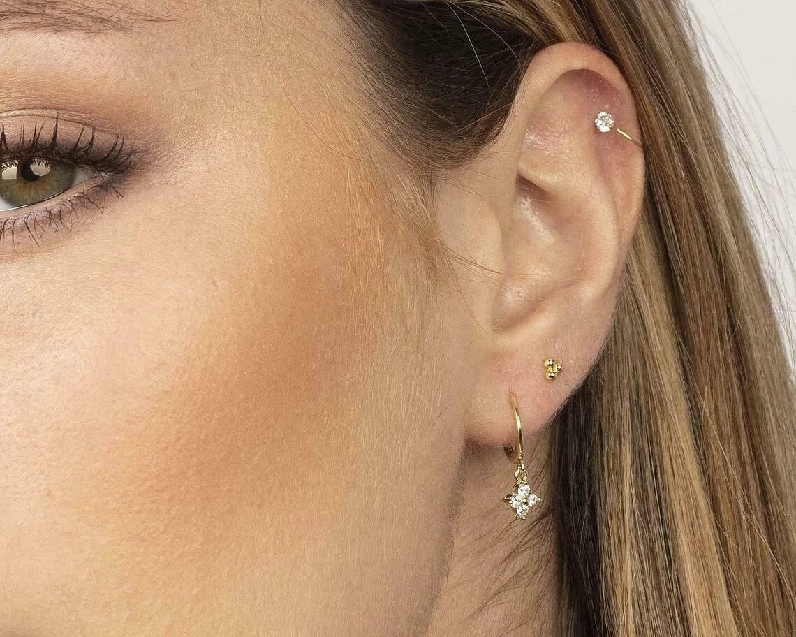 1Ct Round Cut Simulated Diamond Dangle Drop Earrings In 14k Yellow Gold Plated