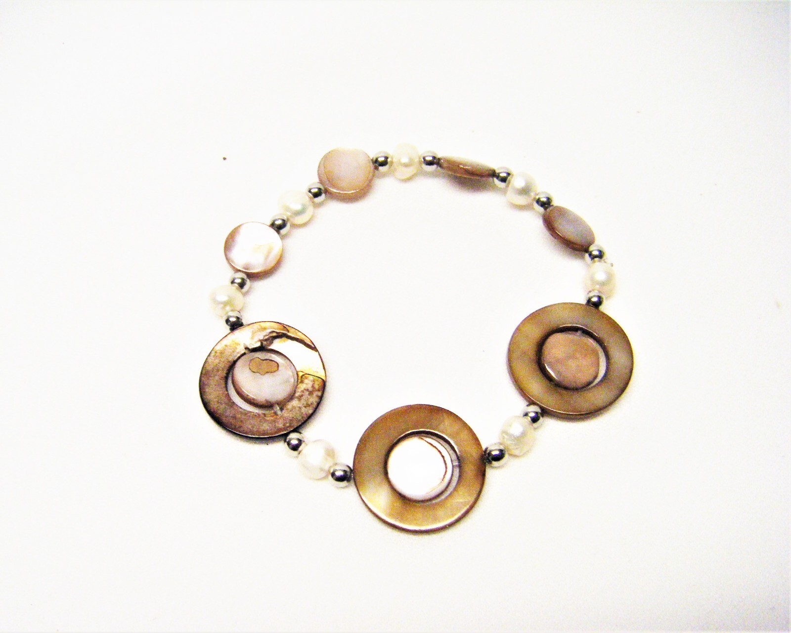 Greyish Taupe Round Loop Shell w/White Freshwater Peal Necklace/Bracelet/Earring