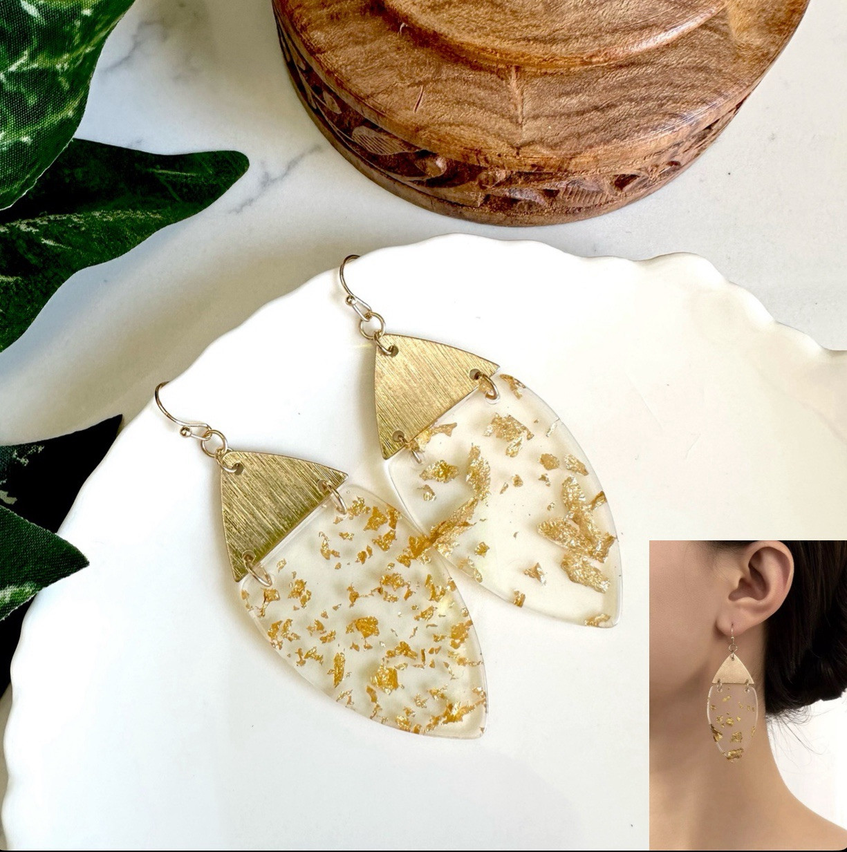 Clear Resin Acrylic Gold Flake Earrings Gold Fleck Gift Jewelry NEW Bohemian