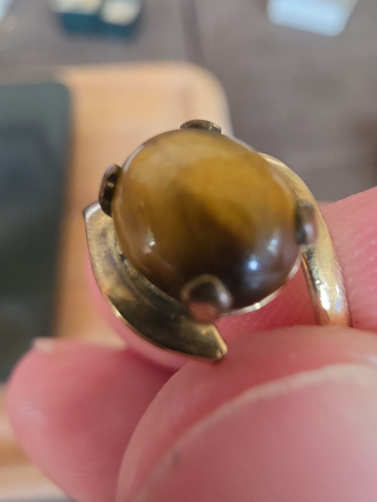 10k Gold Metal Band Ring Size 9.5 Oval Brown Tiger Eye Cabochon Stone, 1 Gem