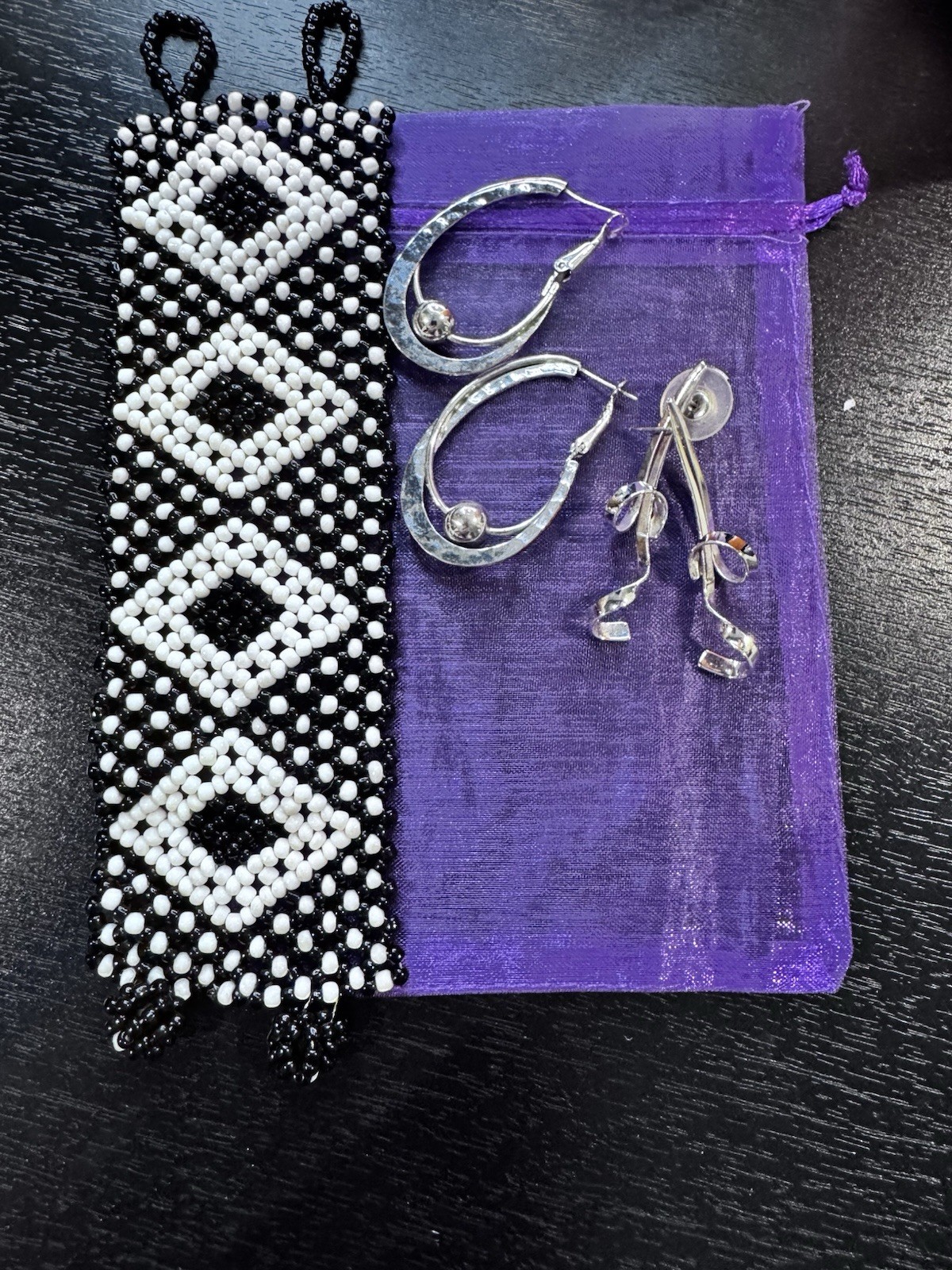 Silver Tone Metal Dangle/Drop Earrings Black/ White Handmade Beaded Bracelet
