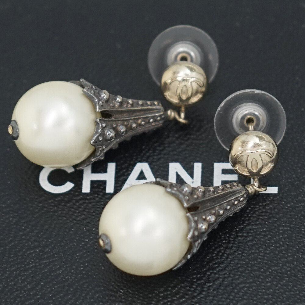 CHANEL CC Logos Pearl Dangle Stud Earrings Silver Gold Tone 03P Auth w/Box #9651