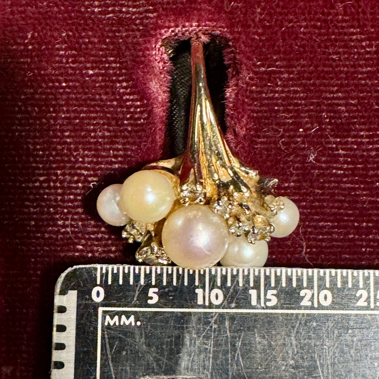 Solid 14k Gold Ring with Diamonds and Pearls / Size 6.85 / 5.6 Grams