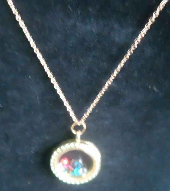 New Without tags Pendant Round Gemstone Gift Living Memory Charm Locket D 20″
