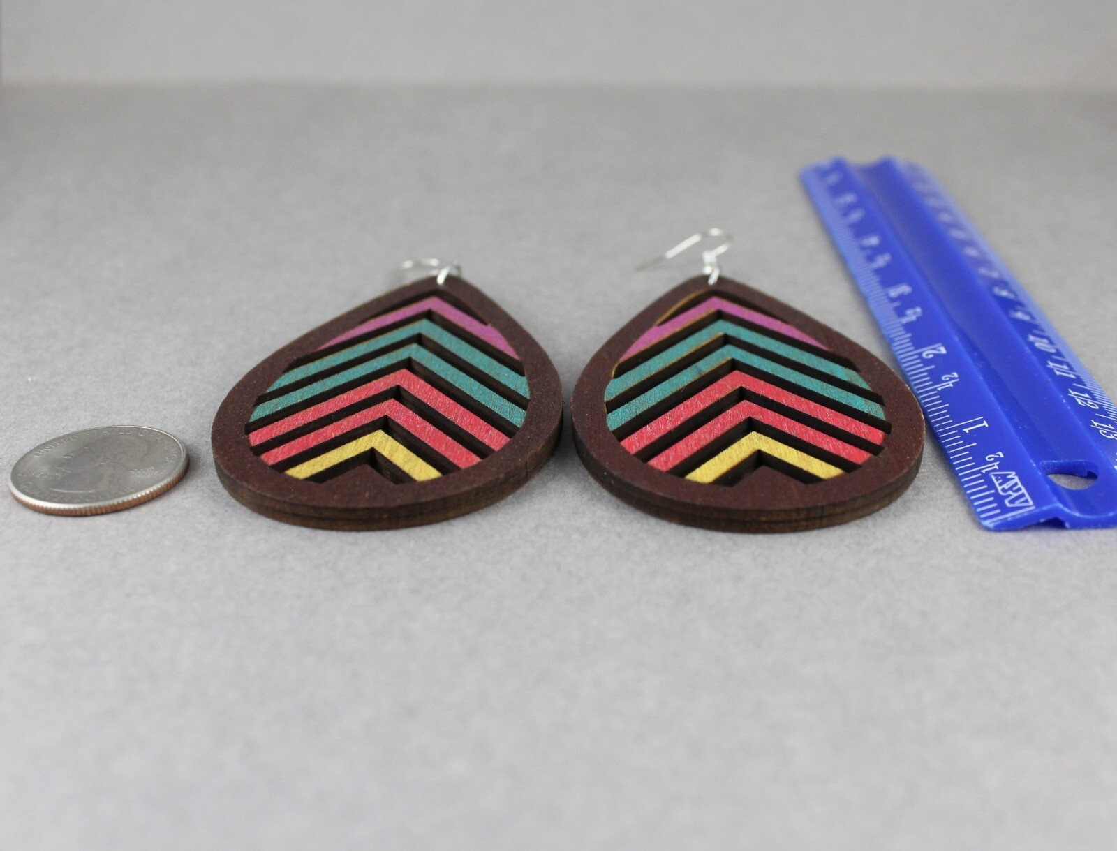 Brown chevron pattern earrings dangle teardrop lightweight wood 3 7/8″ long