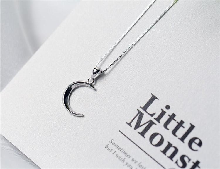 925 Sterling Silver Crescent Moon Pendant Necklace Dainty Clavicle Chain Gift