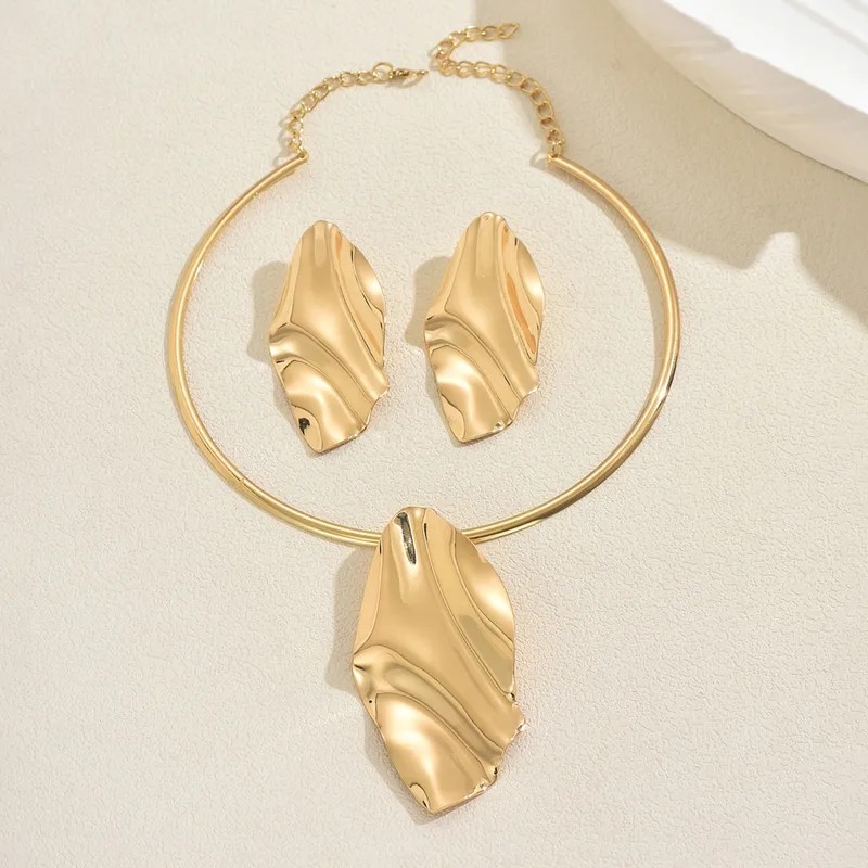 3 Piece Set Irregular Shaped Choker Earring Set for Women