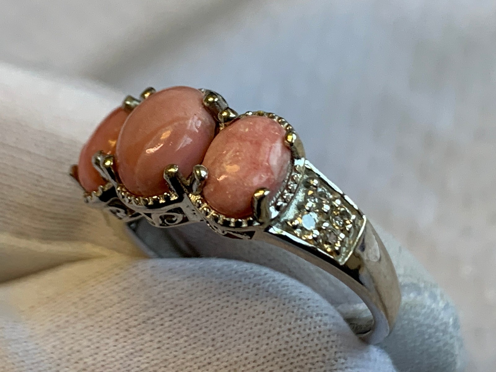 Sterling Silver Ring 3.64g Fine Jewelry Size 8 Band Angel Skin Coral Look *READ*