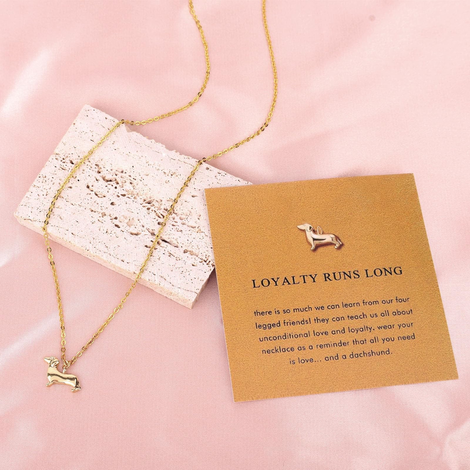 Mikovivi Dachshund Pendant Necklace for Women, Gold Dainty Dog Medium, gold