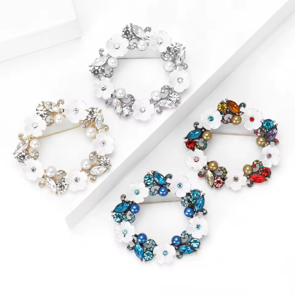 Vintage Style Blue Crystal Flower Wreath Brooch Pin Rhinestone Summer Jewelry Gi