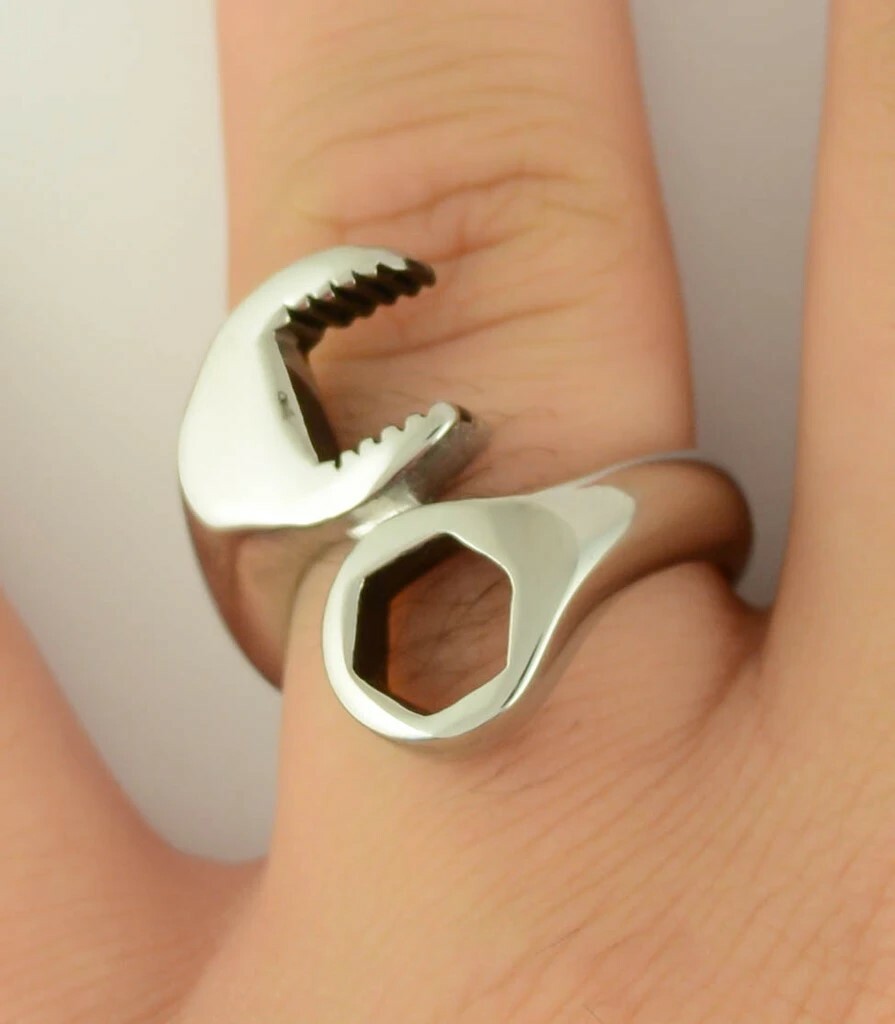 Men’s Stainless Steel Mechanic’s Wrench Ring 32