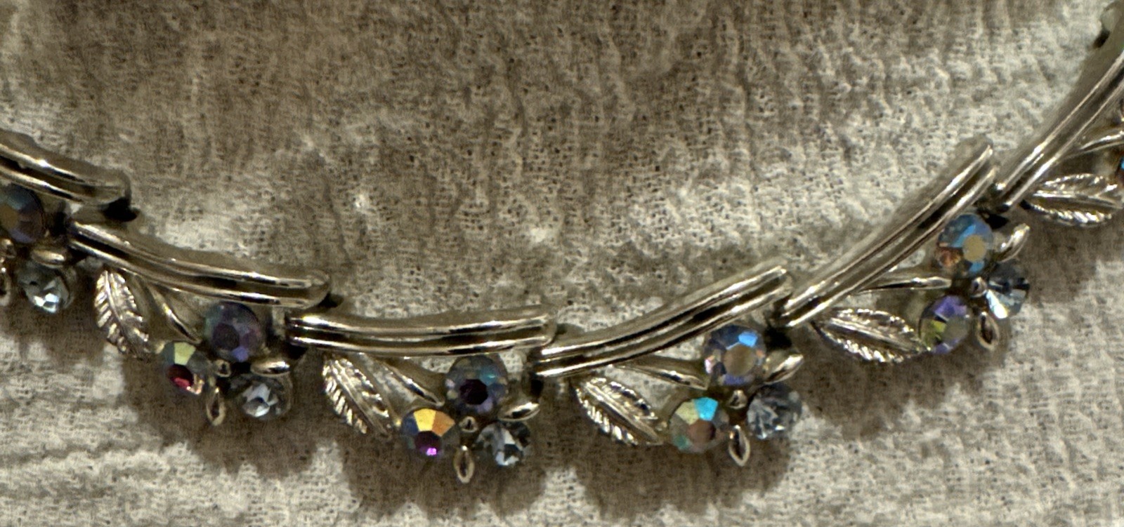 Vintage Lisner Choker Necklace Aurora Borealis Rhinestones 16” 1960s