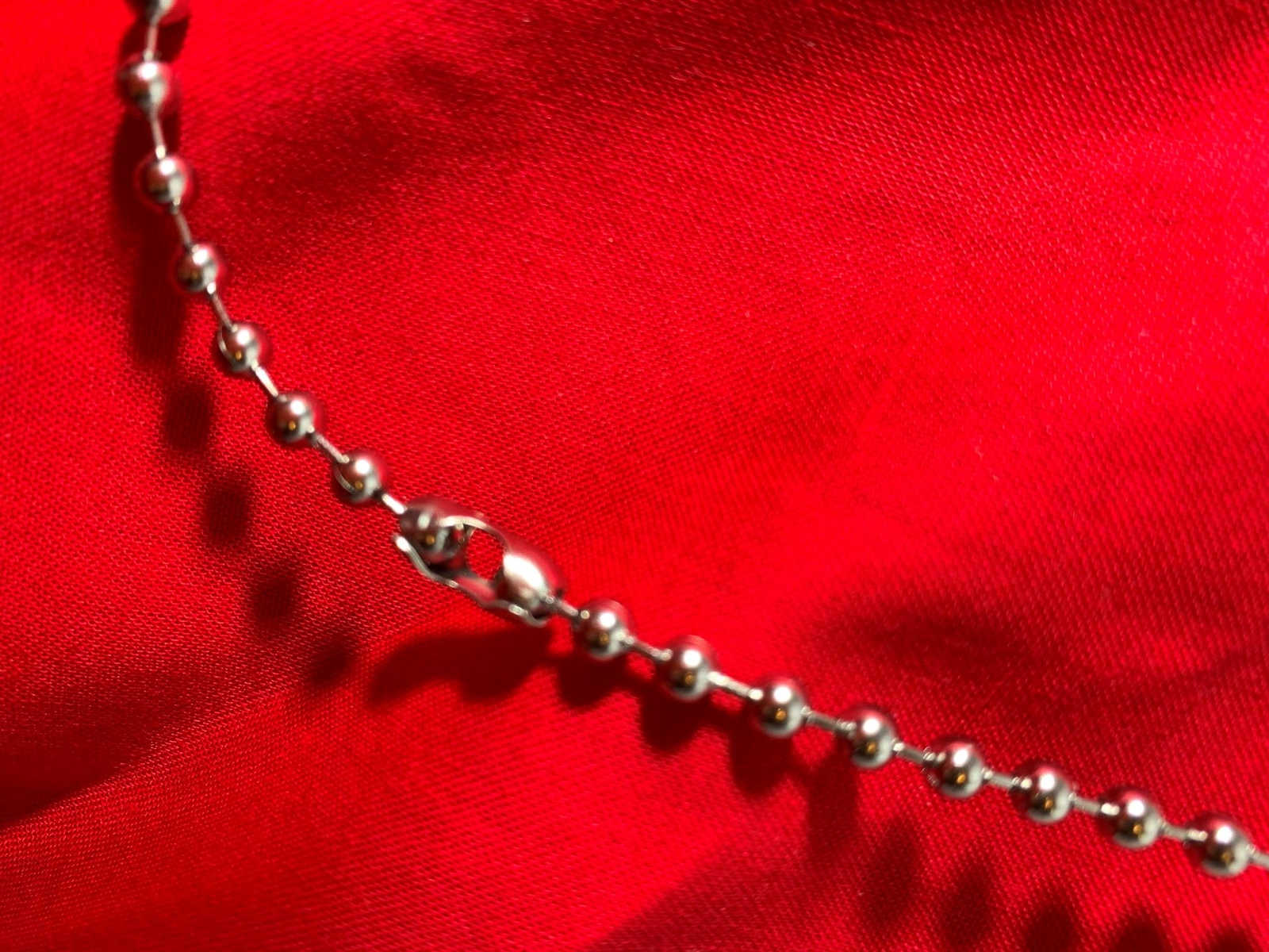 84 INCH 4MM STAINLESS STEEL SILVER BALL CHAIN WITH A MILITARY CLASP