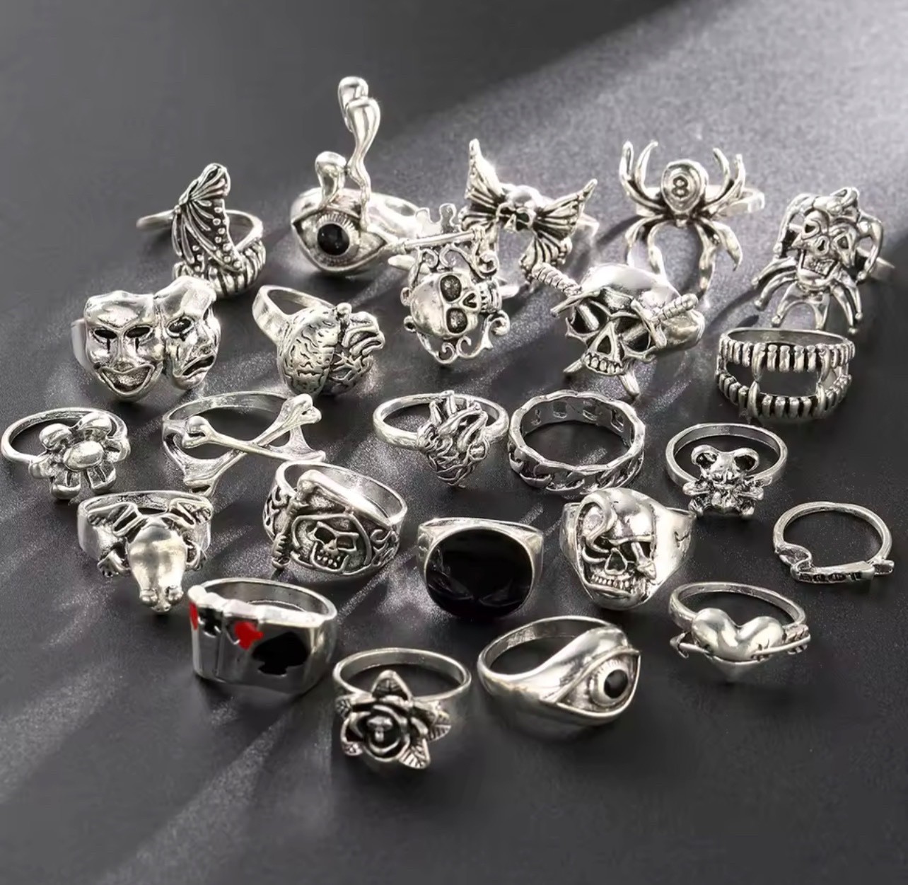 24 Pcs Gothic Skeleton Unisex Ring Set Punk Grunge Butterfly Frog Woman Man Jewe