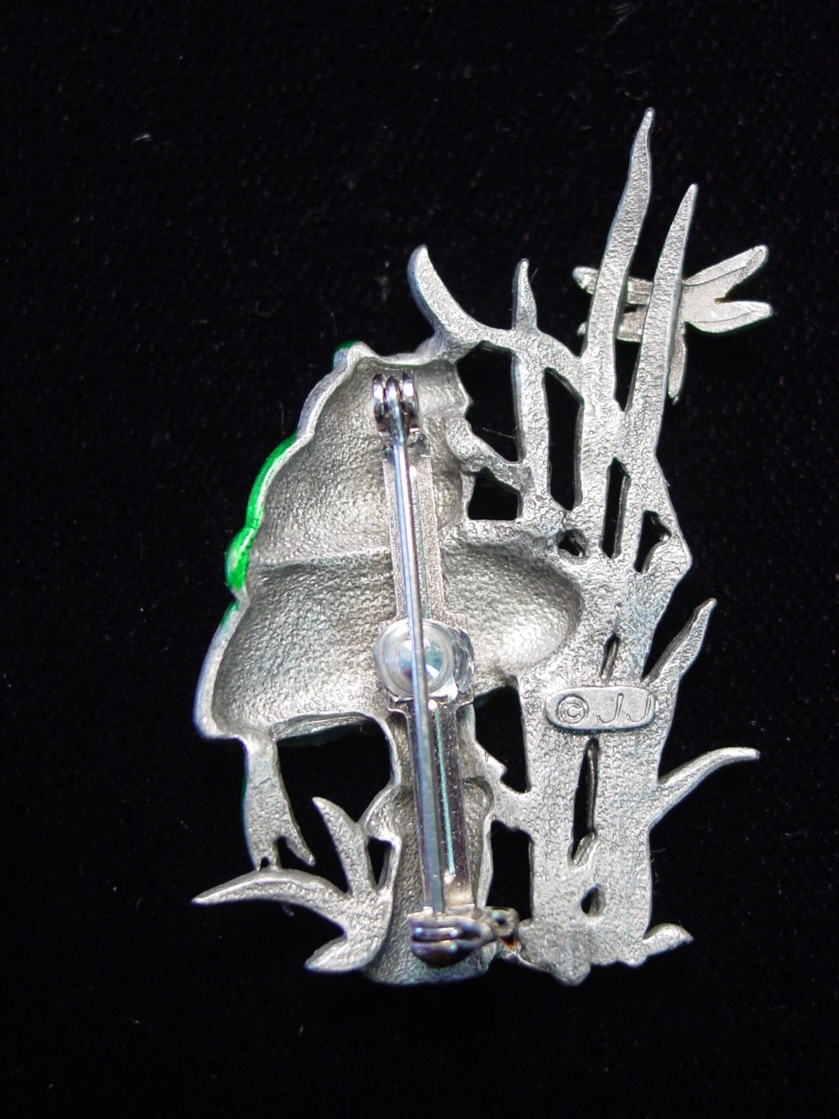 “JJ” Jonette Jewelry Silver Pewter ‘FROG on Mushroom’ with Dragonfly Pin
