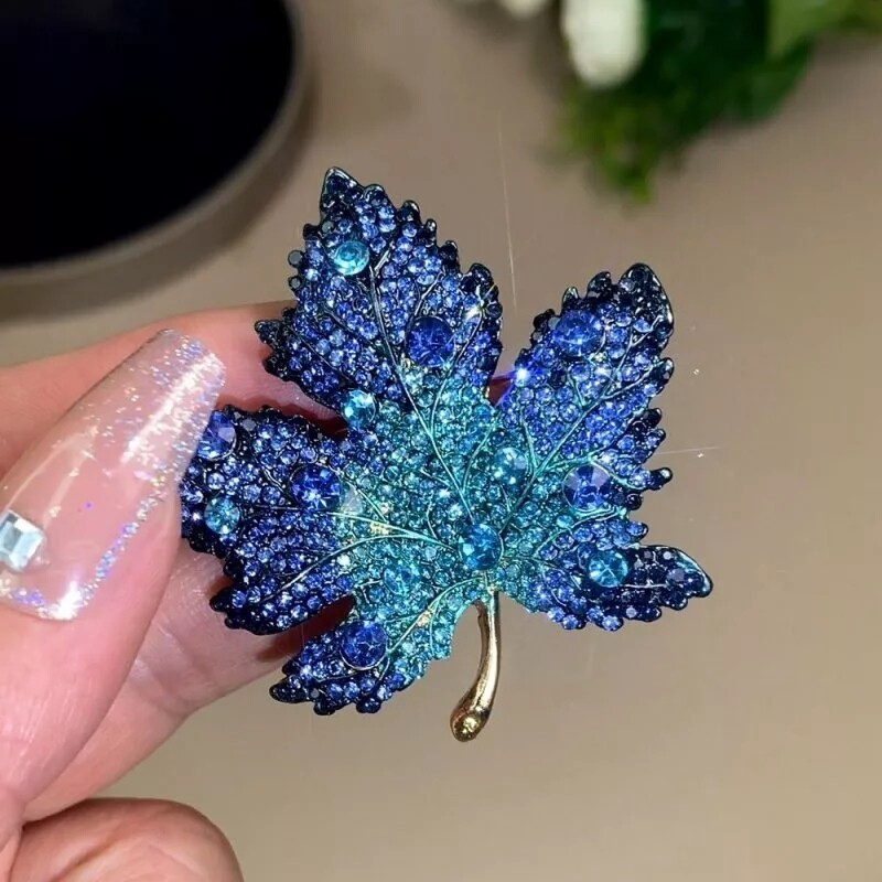 1/2/3/4xVintage Maple Leaf Crystal Corsage Brooch Pin Badge Lapel Women Jewelry