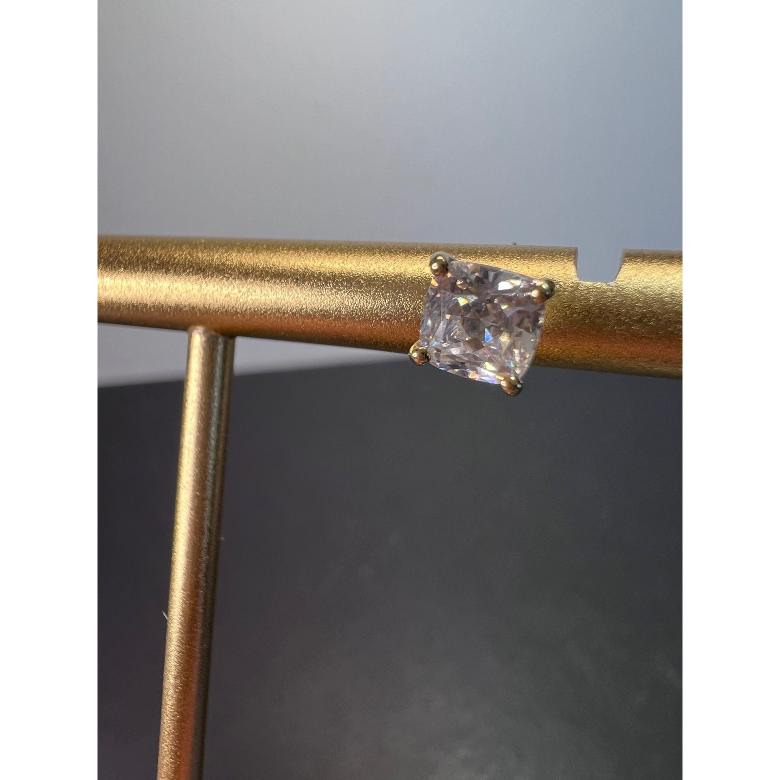 10k yellow gold princess cut 5.1mm cubic zirconia stud earrings