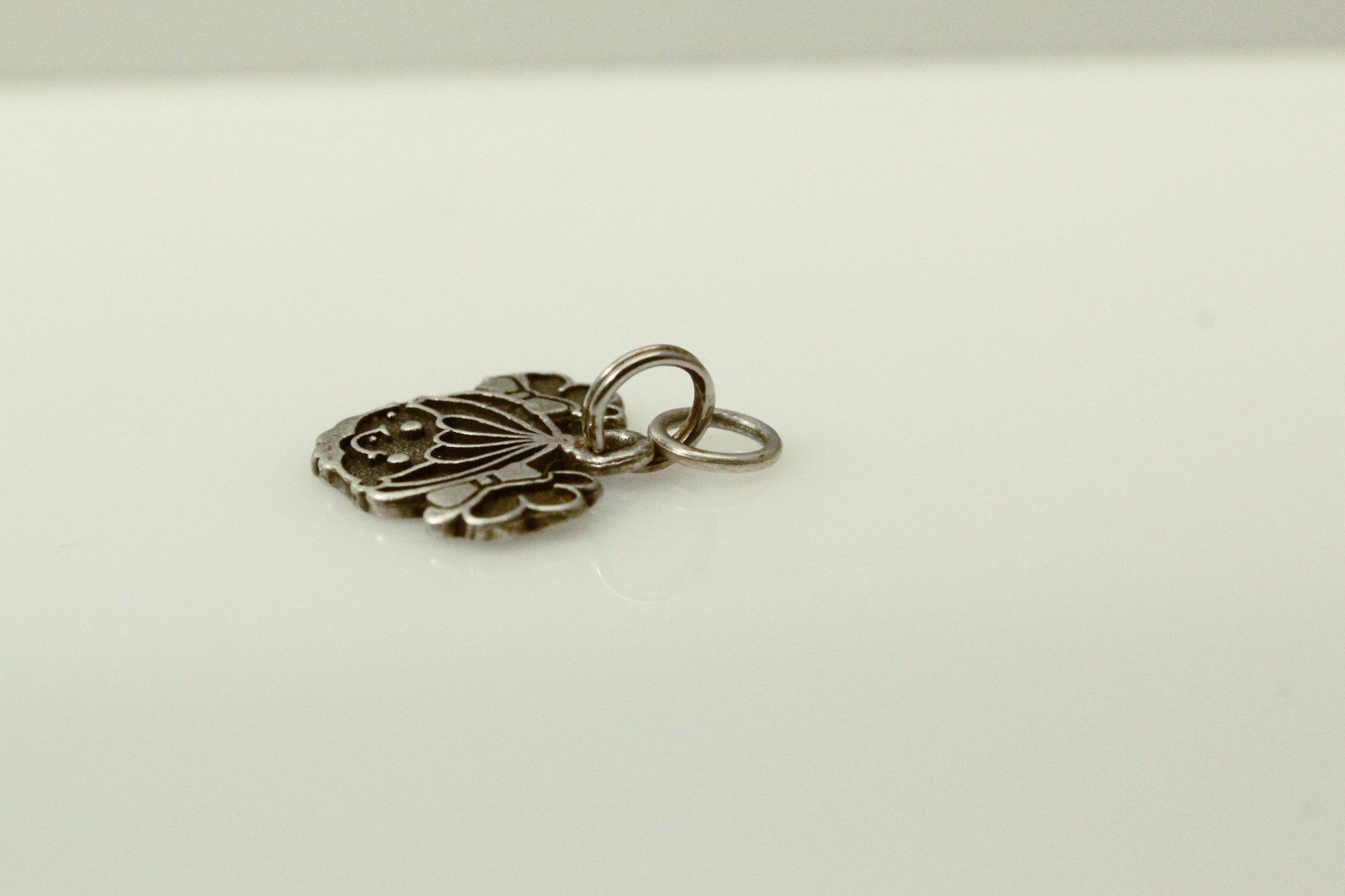 Sterling Silver 925 Girl Head Charm 1.7 grams (PEN9815)