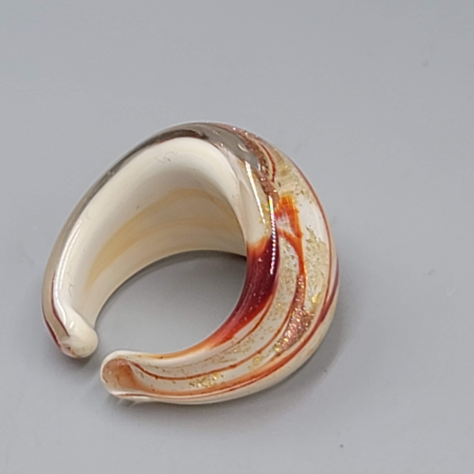 Multicolor Glass Wrap Cocktail Ring Womens Size 7 Gold Red Swirl Band Bold