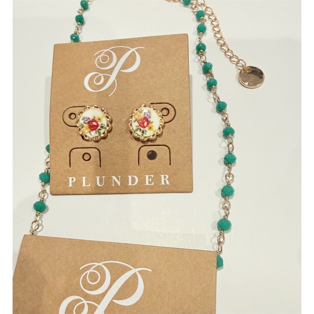 Plunder Design necklace Stud Earrings Set Green Beaded Floral cute vintage style