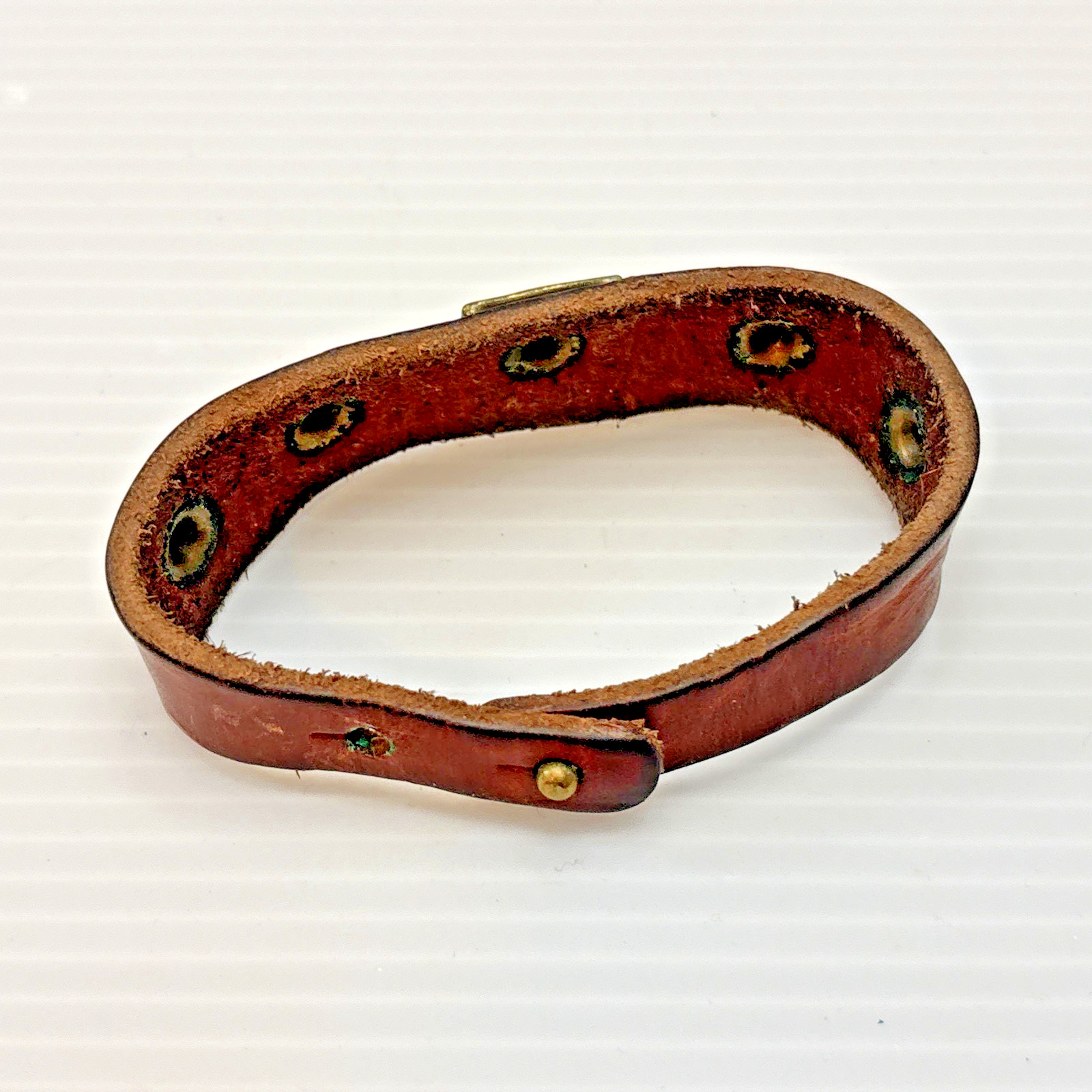 Leather Bracelet Brown Brass Pyramid Studs Small Jewelry Vintage 7 7/8 Inch Long