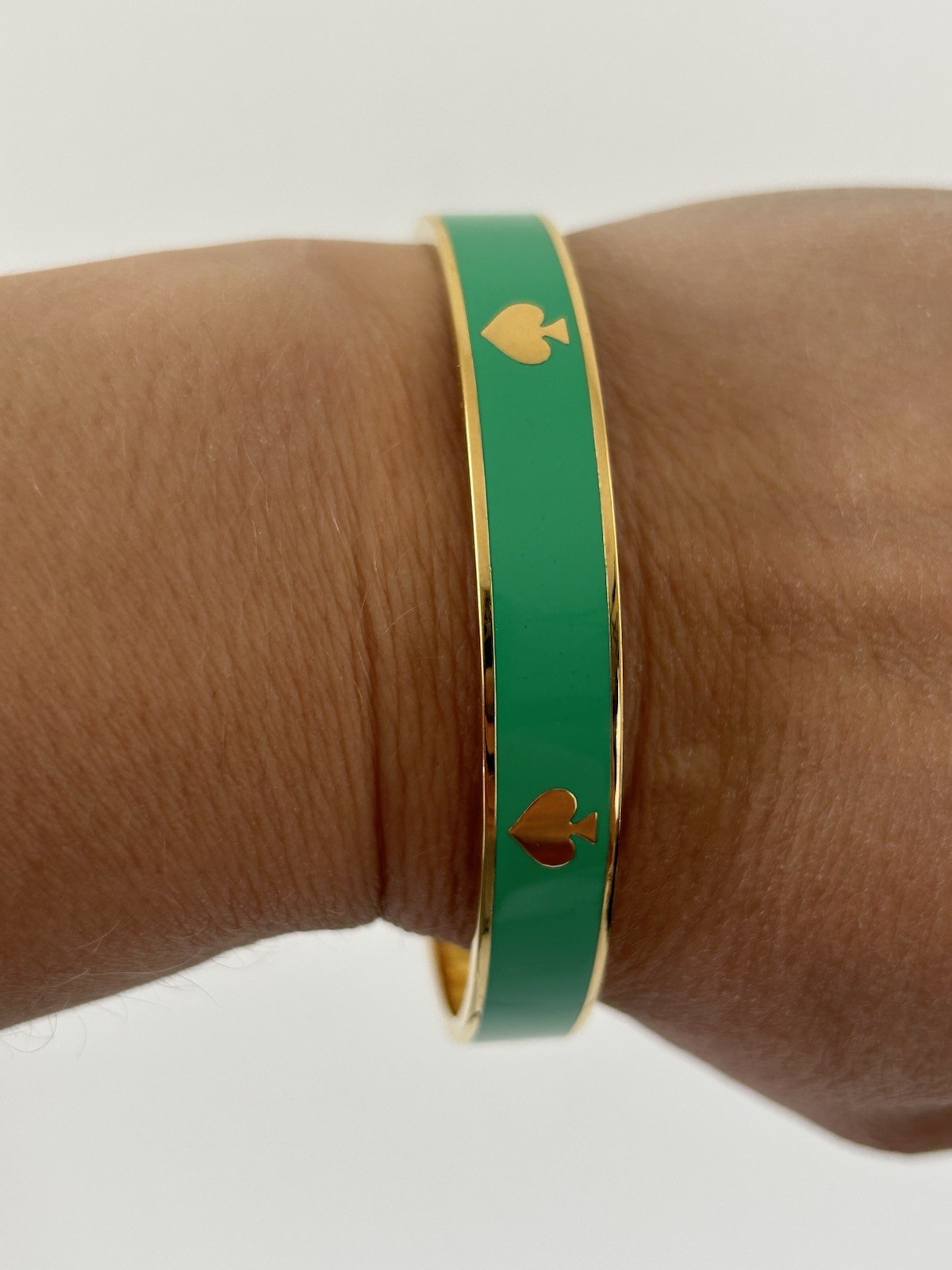 Kate Spade New York Mint Green Enamel Gold Tone Spade Bangle Bracelet 7”